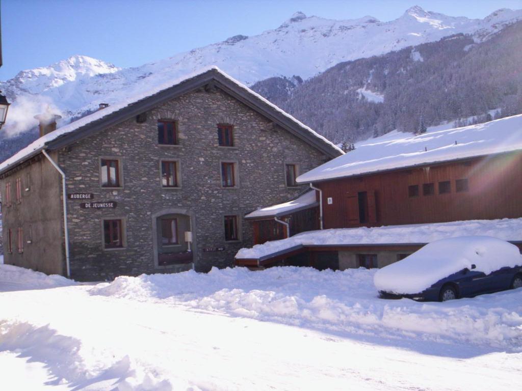 Auberge de Jeunesse HI Val-Cenis Les Champs  Exterior foto